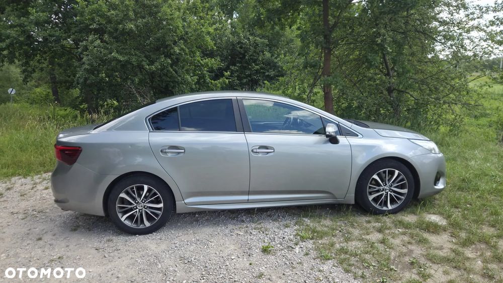 Toyota Avensis 2.0 D-4D Prestige - 6