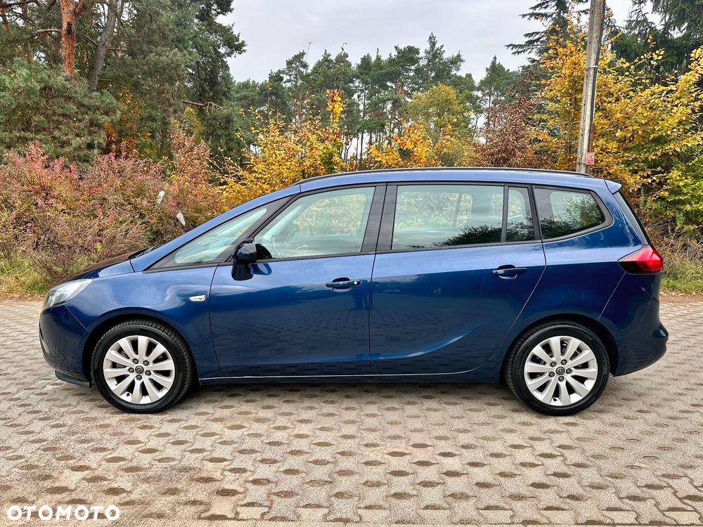 Opel Zafira 2012 photo 2