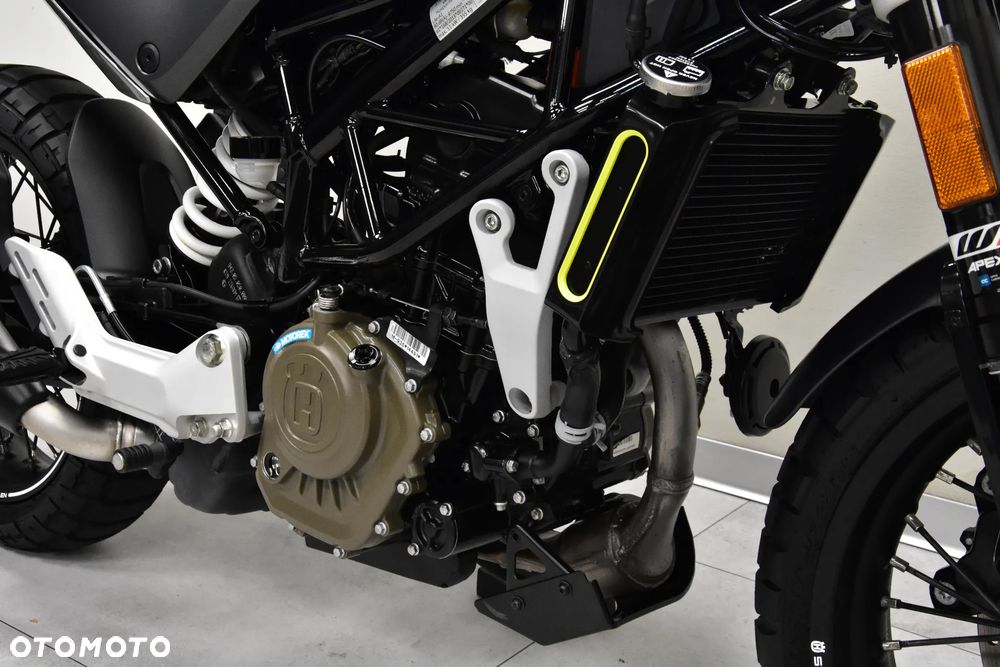 Husqvarna Svartpilen - 21