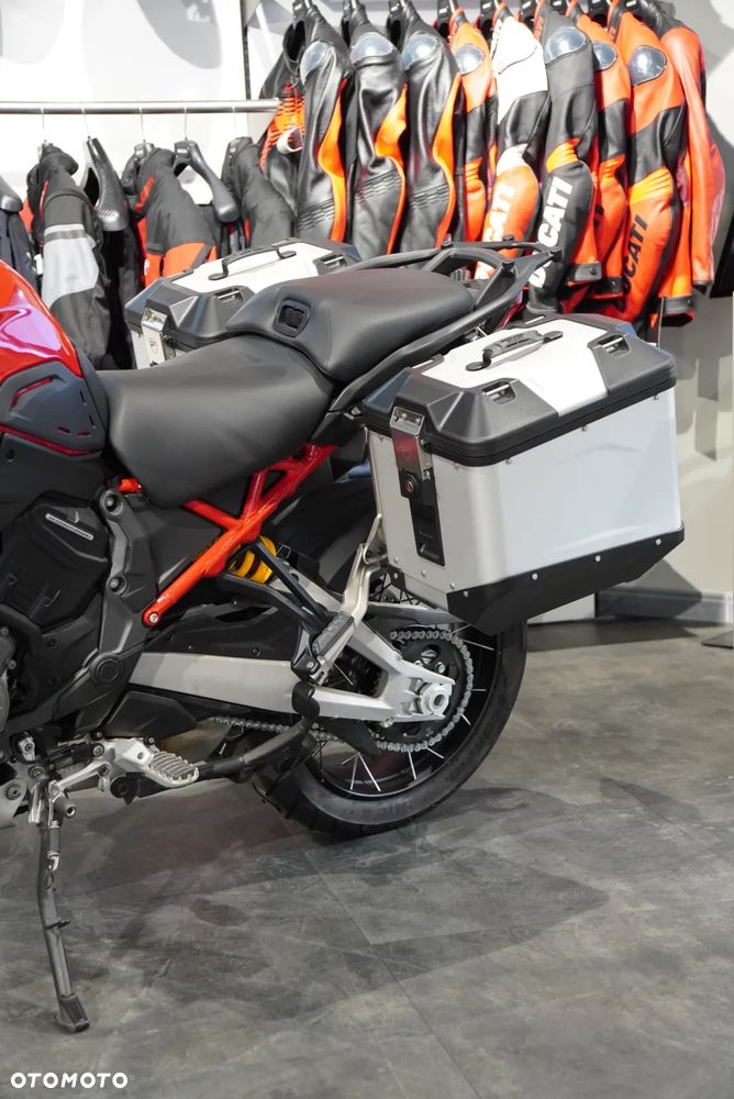 Ducati Multistrada - 11