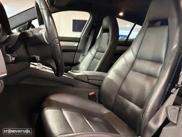 Porsche Panamera 4 Platinum Edition PDK - 21