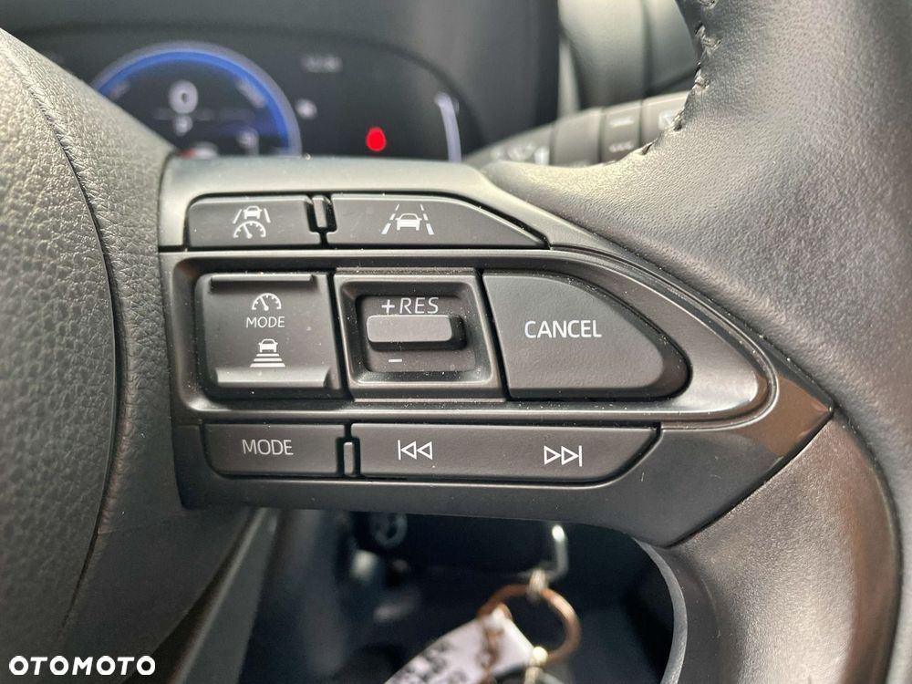 Toyota Yaris Hybrid 1.5 Style - 12