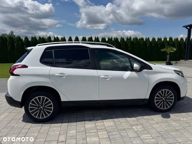 Peugeot 2008 - 4