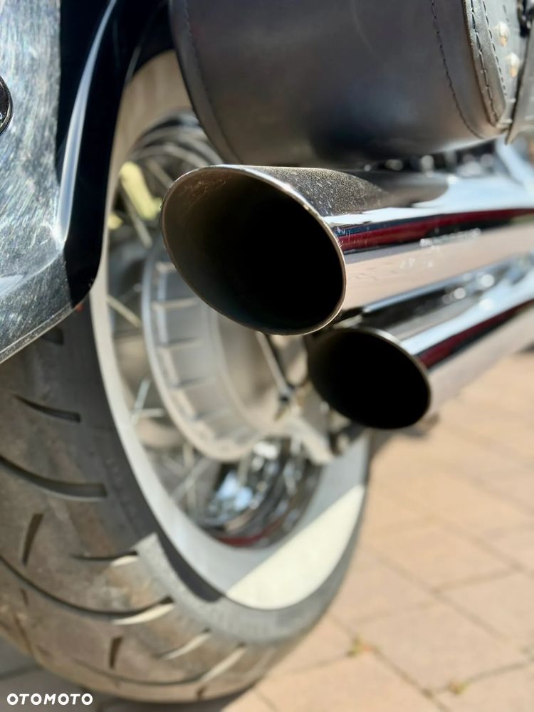 Suzuki VL 800 Volusia - Boulevard C50 - 12