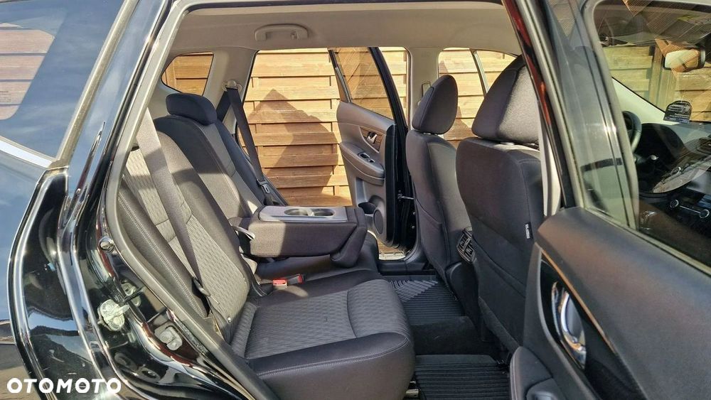 Nissan X-Trail 1.6 DIG-T N-Connecta - 17