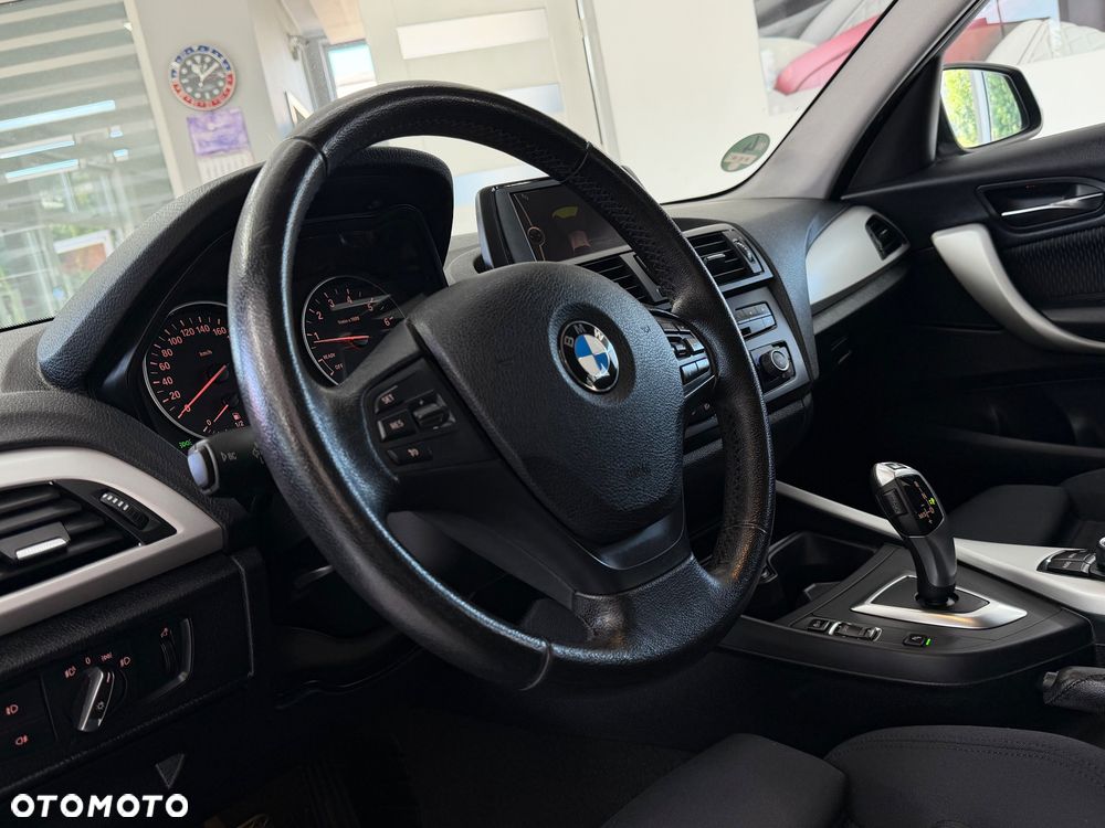 BMW Seria 1 116i - 17