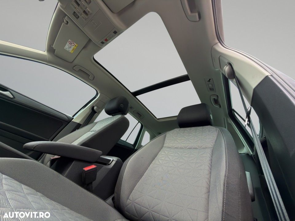 Volkswagen Tiguan - 21