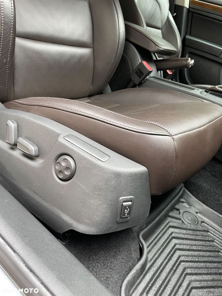 Skoda Superb 2.0 TDI 4x4 L&K DSG - 13