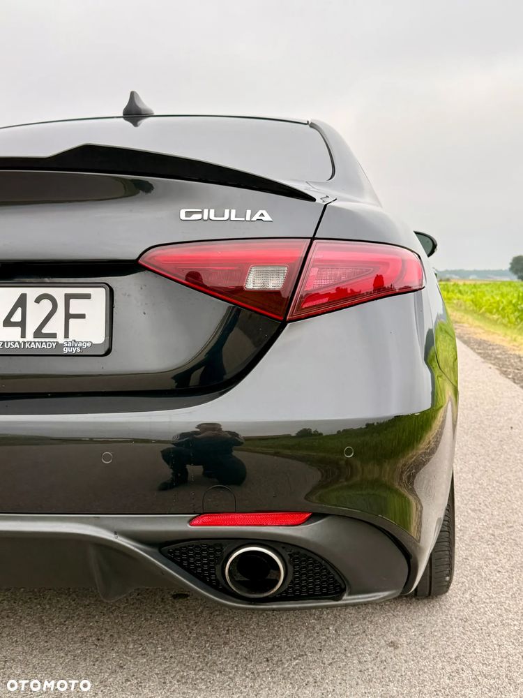 Alfa Romeo Giulia 2.0 Turbo TI Q4 - 17