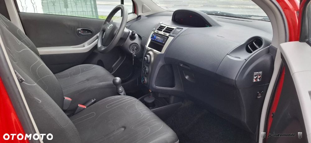 Toyota Yaris - 6