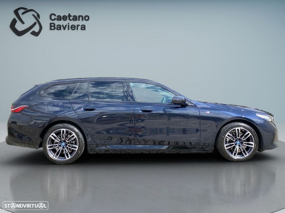 BMW 530 e Pack Desportivo M - 27