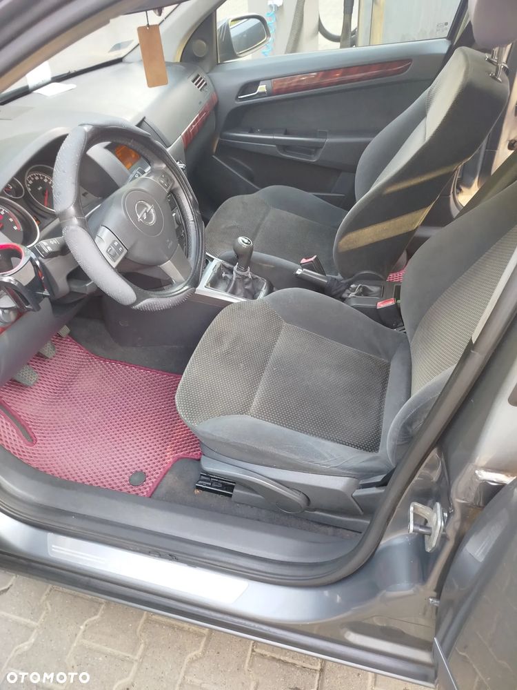 Opel Astra 1.6 Enjoy - 19