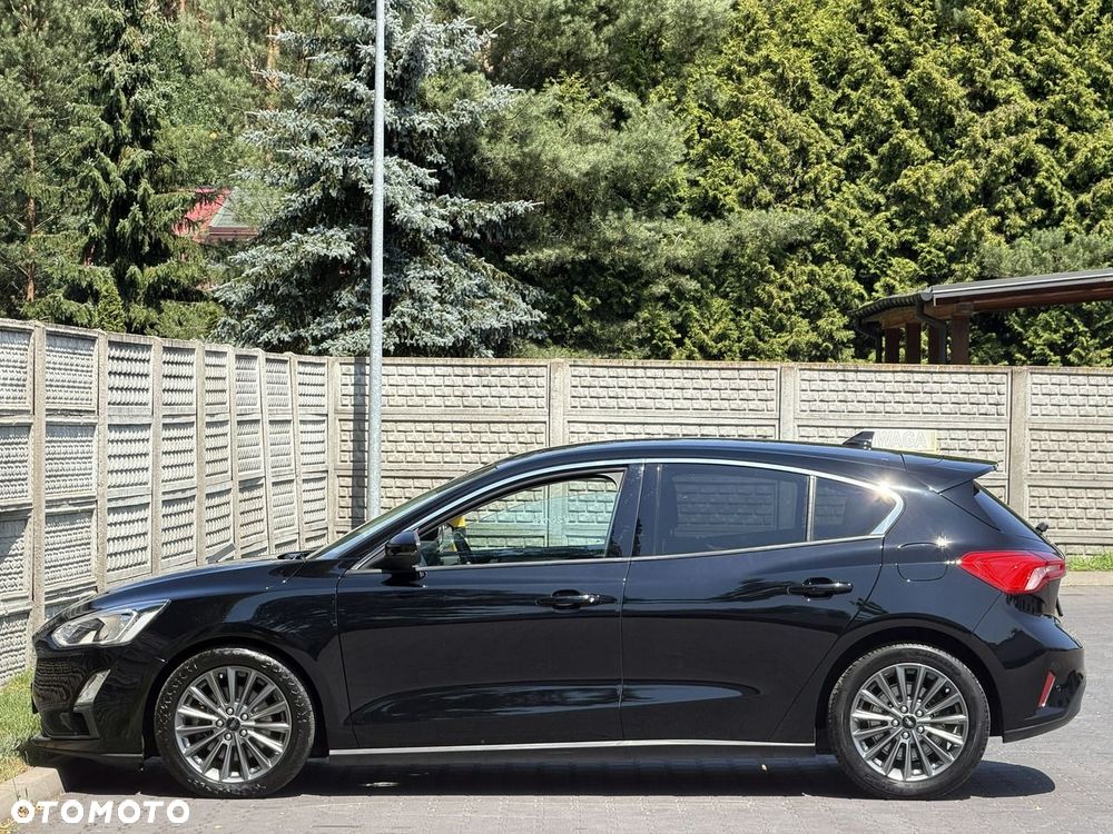 Ford Focus - 36
