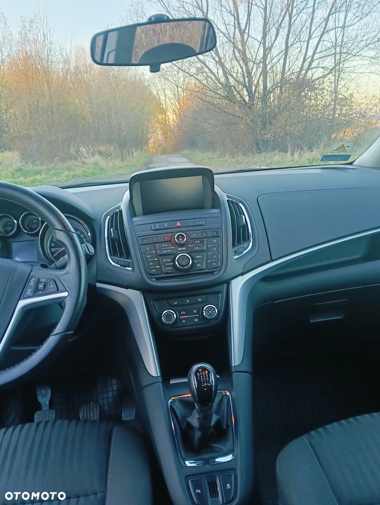 Opel Zafira Tourer 1.4 Turbo drive - 3