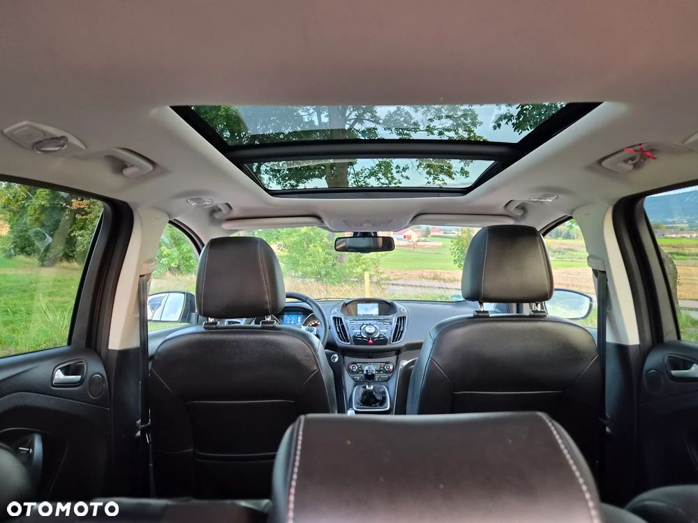 Ford Kuga 2.0 TDCi 4x4 Titanium - 22
