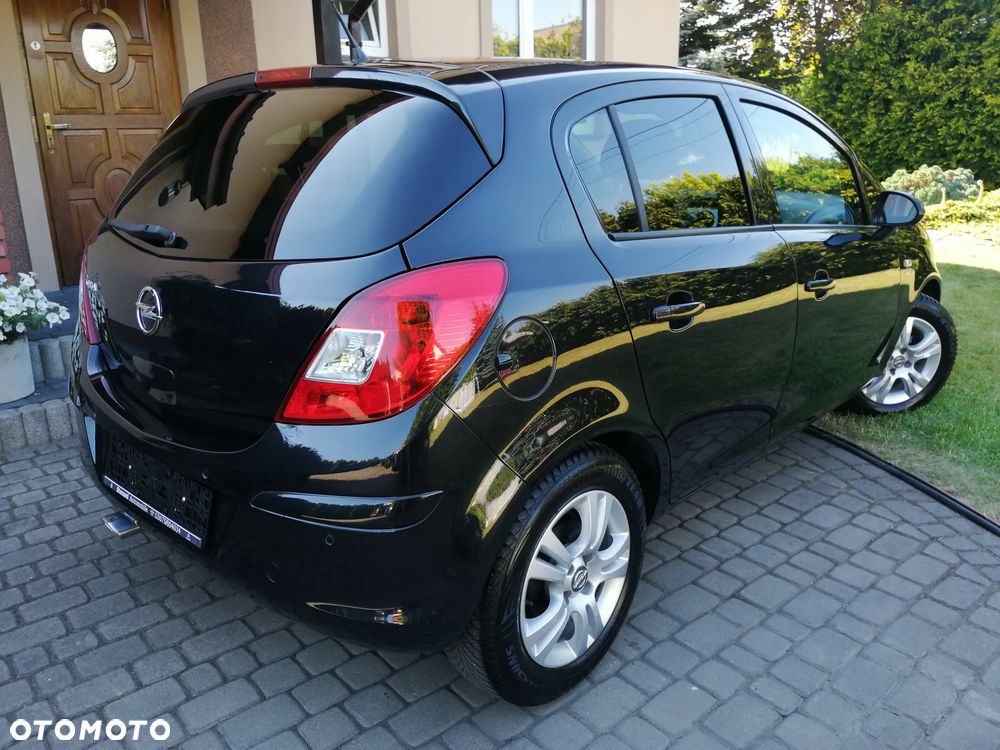 Opel Corsa 1.4 16V EcoFLEX Start-Stop 150 Jahre - 11