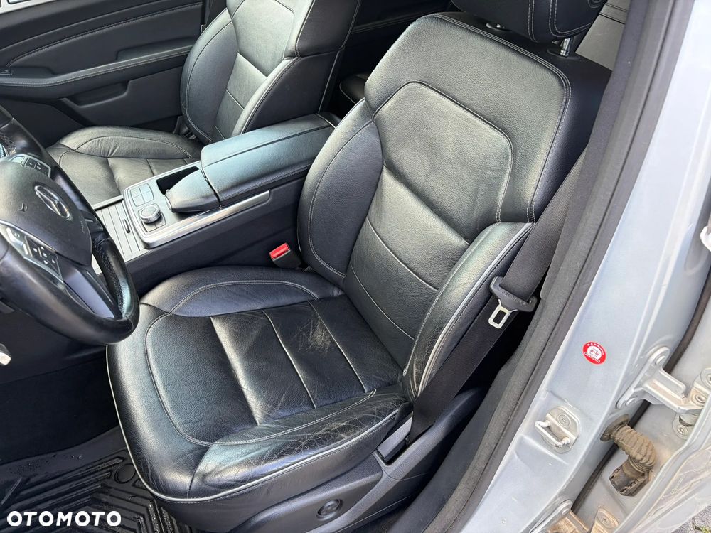 Mercedes-Benz ML 350 BlueTEC 4-Matic - 12