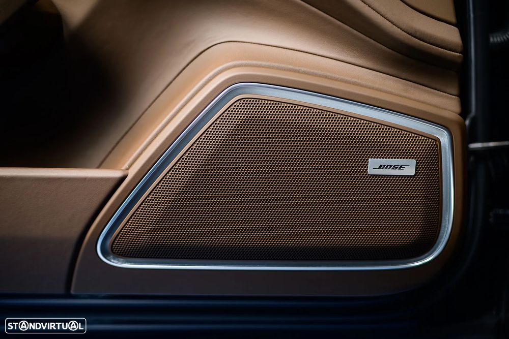 Porsche Panamera Sport Turismo 4S E-Hybrid - 12