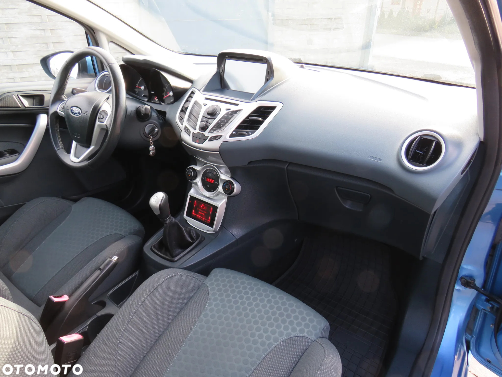 Ford Fiesta 1.6 TDCi Sport - 31
