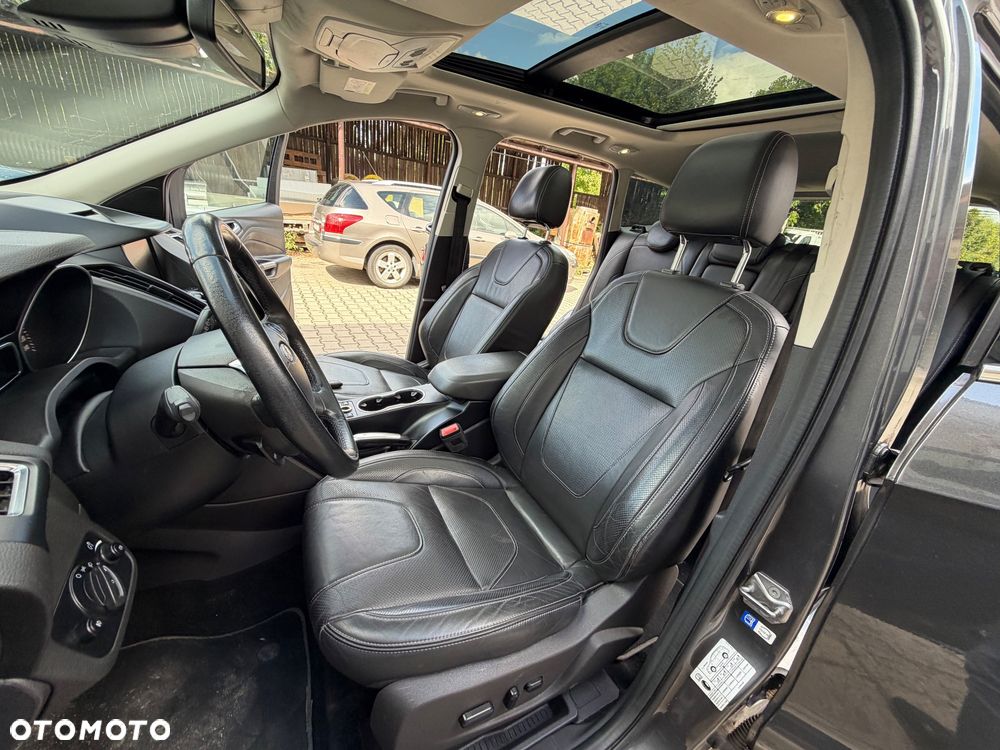 Ford Kuga - 17