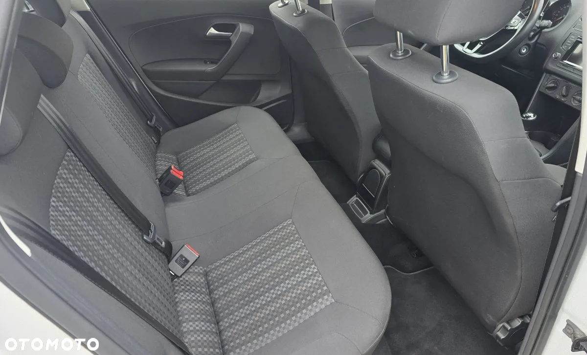 Volkswagen Polo 1.0 (Blue Motion Technology) Comfortline - 13