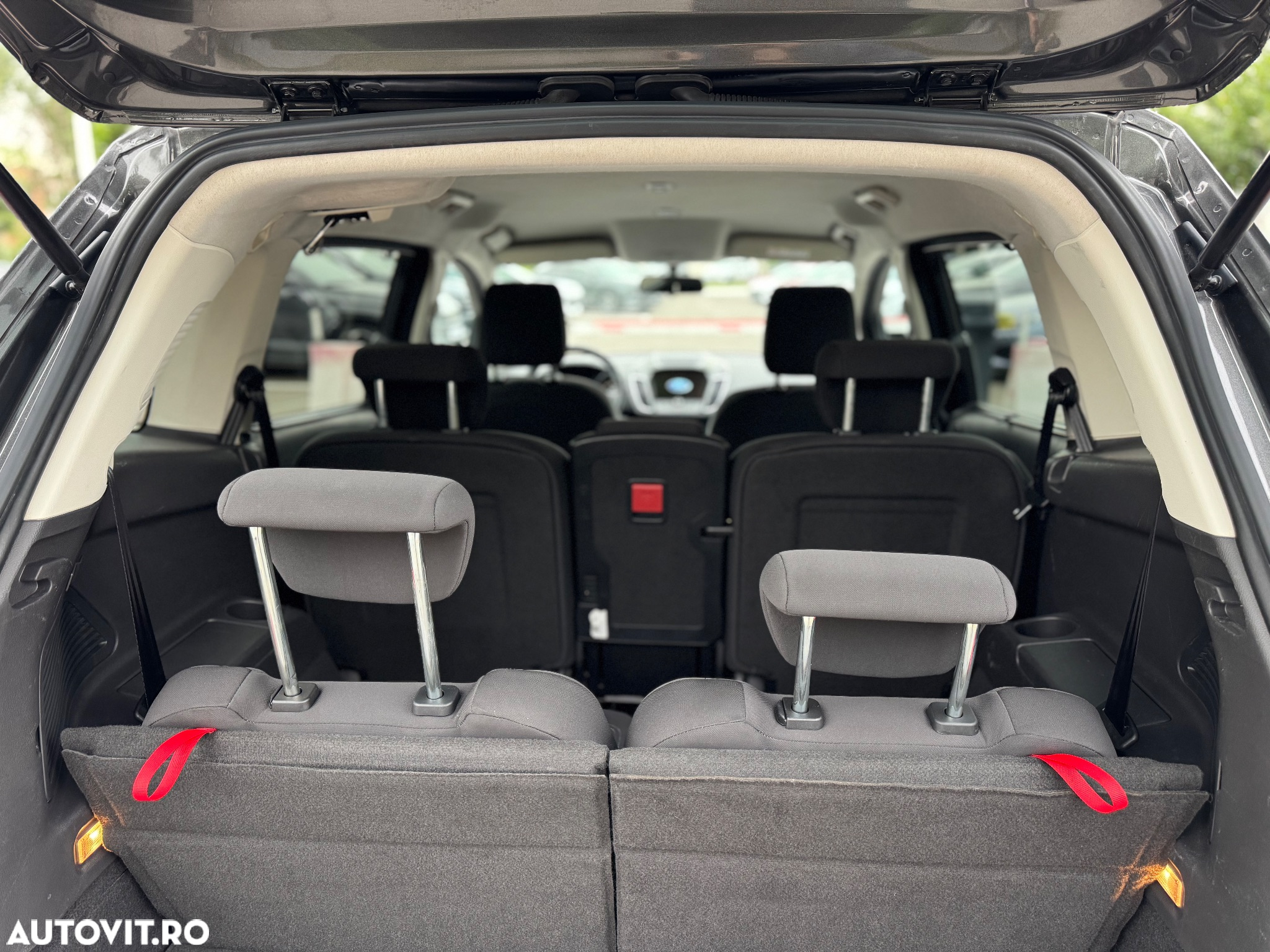 Ford C-Max - 8