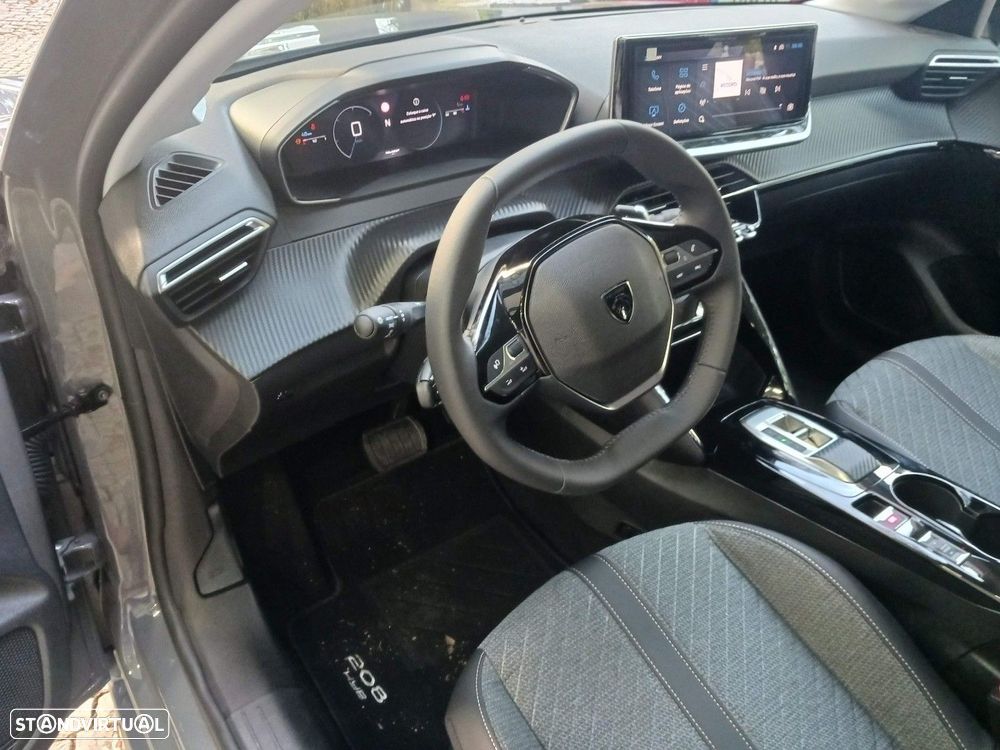 Peugeot 208 1.2 Hybrid Allure e-DCS6 - 28