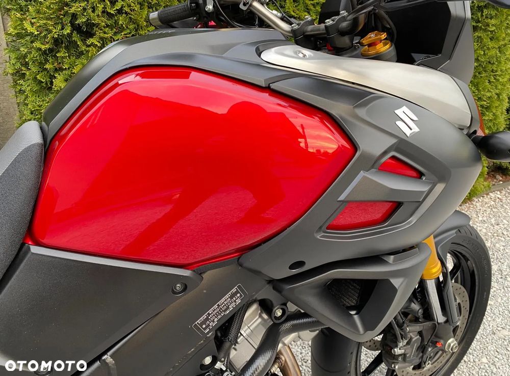 Suzuki V-STROM - 35