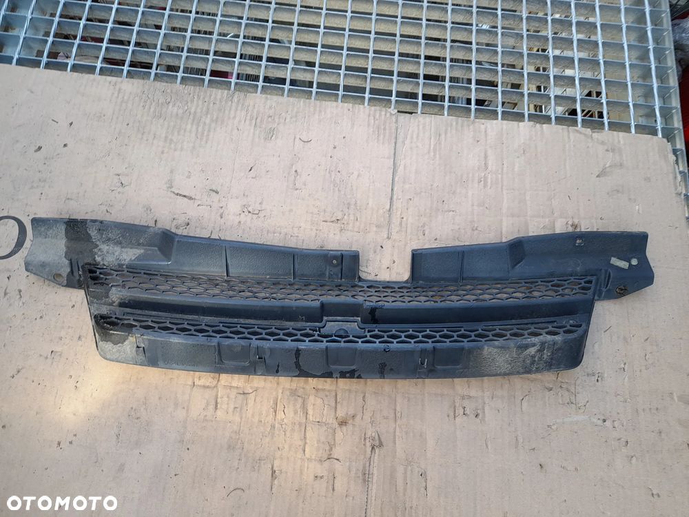 ATRAPA GRILL Chevrolet Aveo 02-11 96618859 - 2