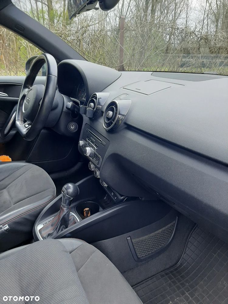 Audi A1 Sportback 1.6 TDI S tronic - 10