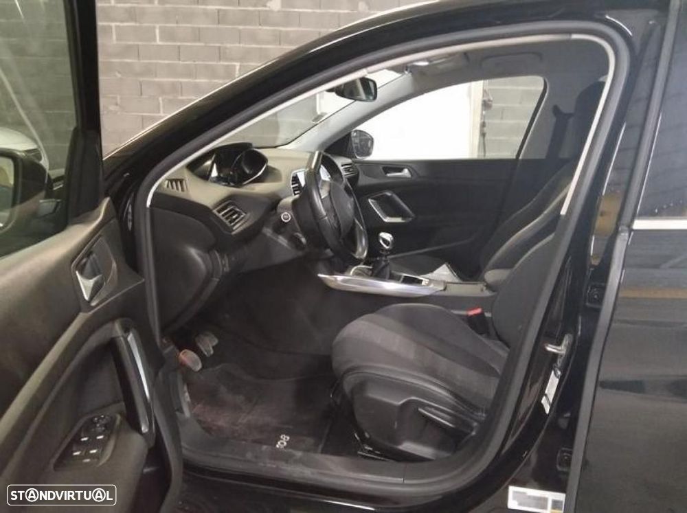 Peugeot 308 - 3