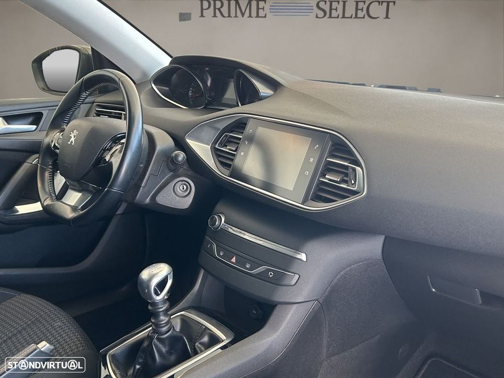 Peugeot 308 1.5 BlueHDi Style - 11