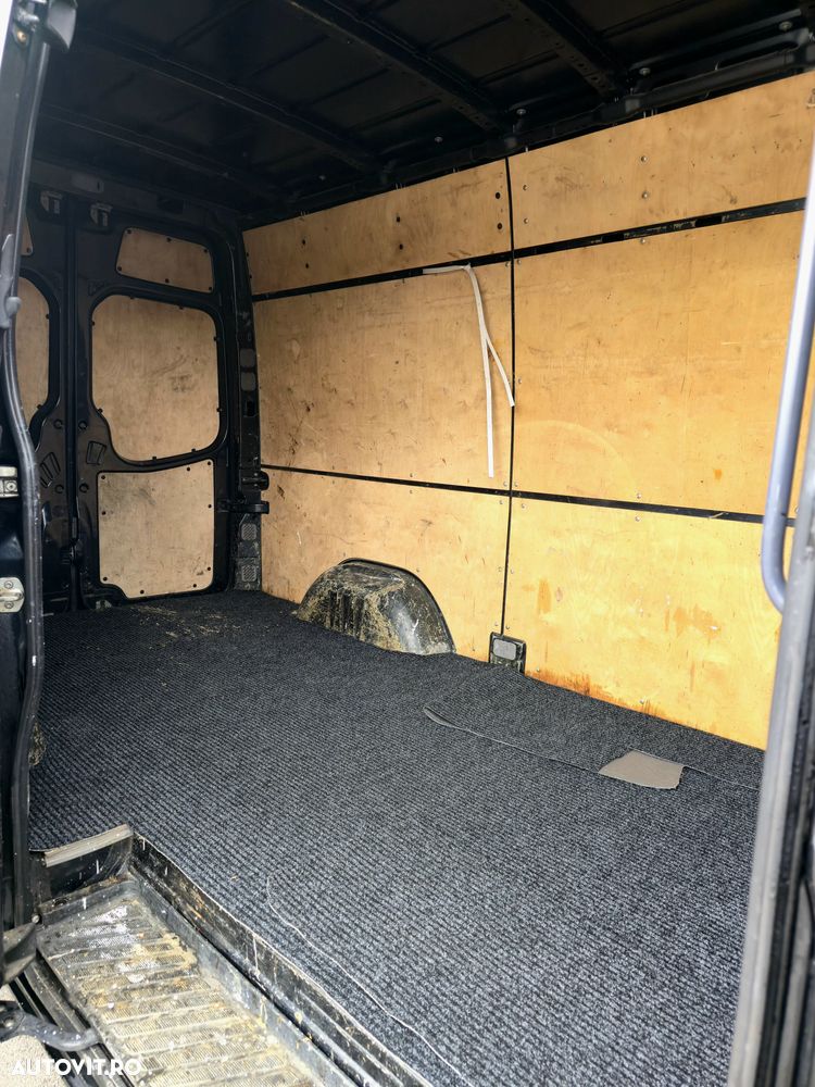 Mercedes-Benz Sprinter - 6