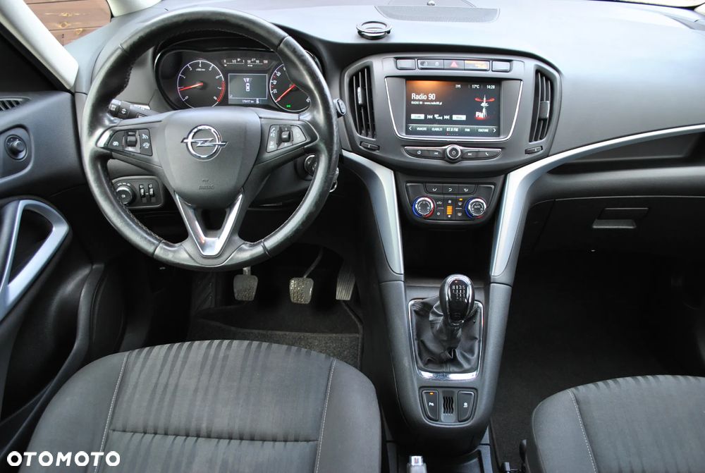 Opel Zafira 1.4 Turbo (ecoFLEX) Start/Stop ON - 9