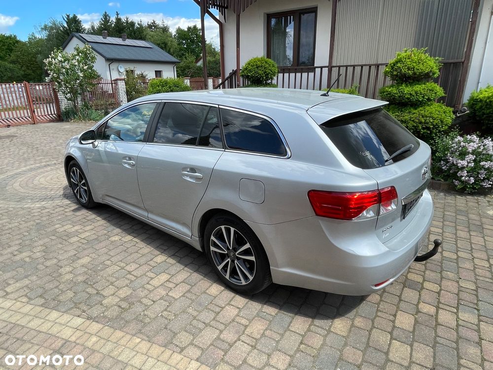 Toyota Avensis 1.6 Edition (2014) - 10