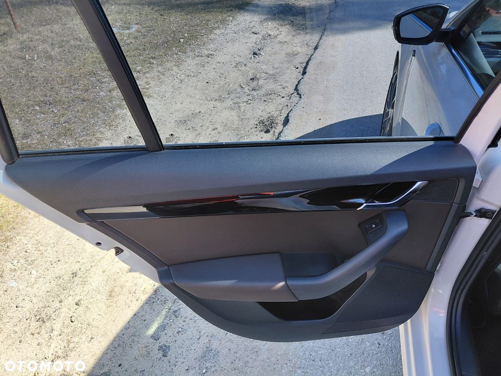 Skoda Octavia 2.0 TDI 4x4 DSG L&K - 18