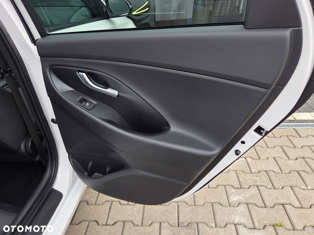 Hyundai i30 1.5 T-GDI 48V Smart DCT - 34