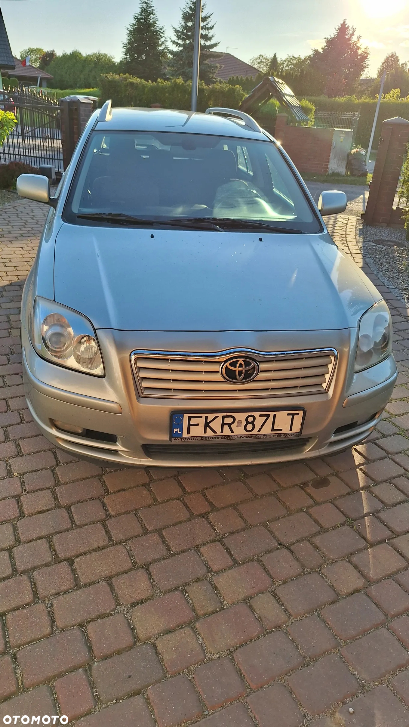 Toyota Avensis 2.0 D-4D Luna - 2