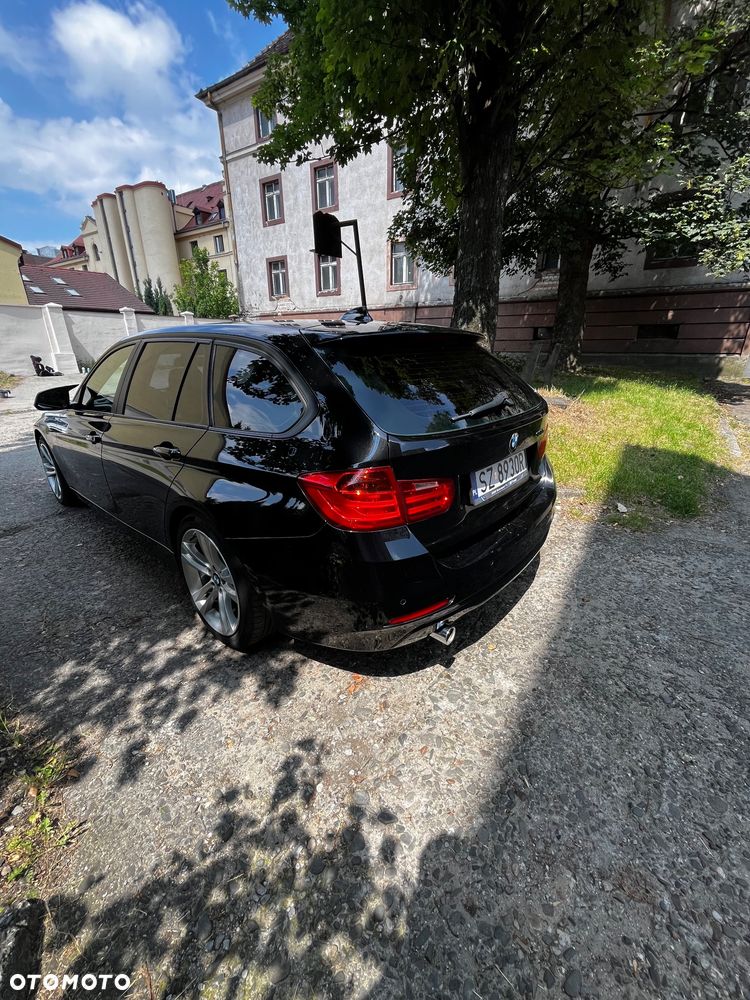 BMW Seria 3 318d - 12