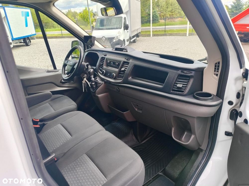 Ford Transit - 10