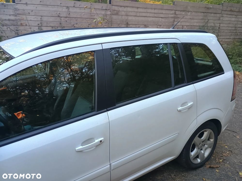 Opel Zafira 1.9 CDTI Enjoy - 4