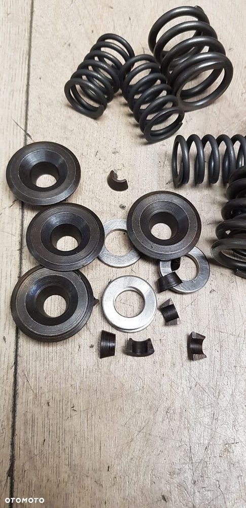 Zestaw sprężyn zaworowych Eastern 15-0071 Harley Davidson Sportster 83-85r - 3