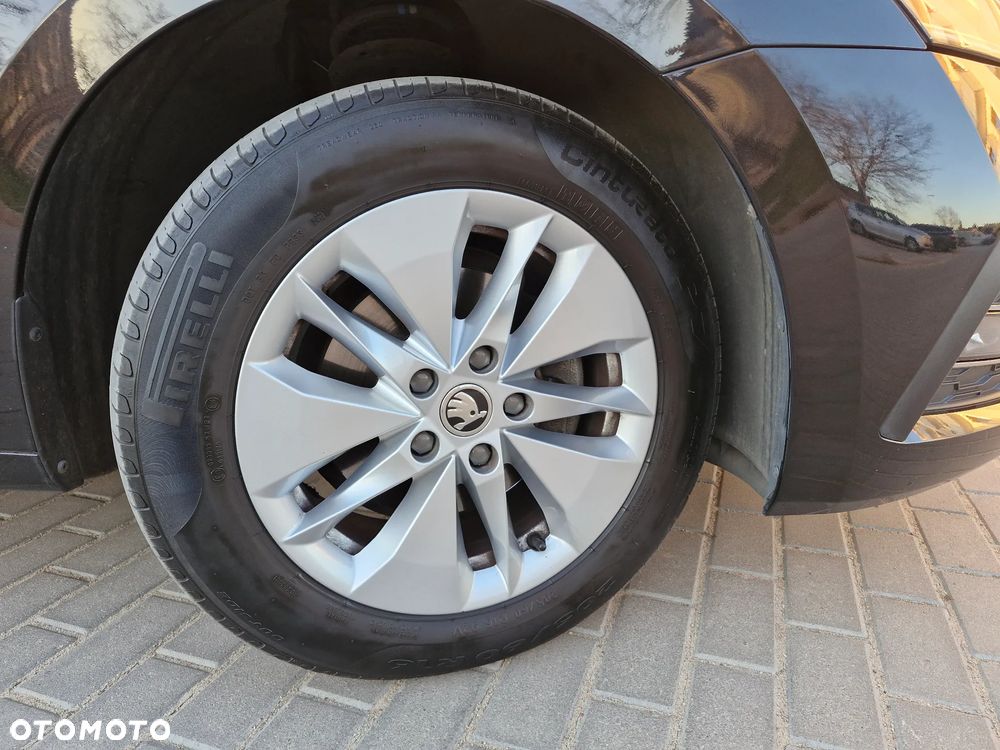 Skoda Octavia 2.0 TDI DSG Edition Plus - 37