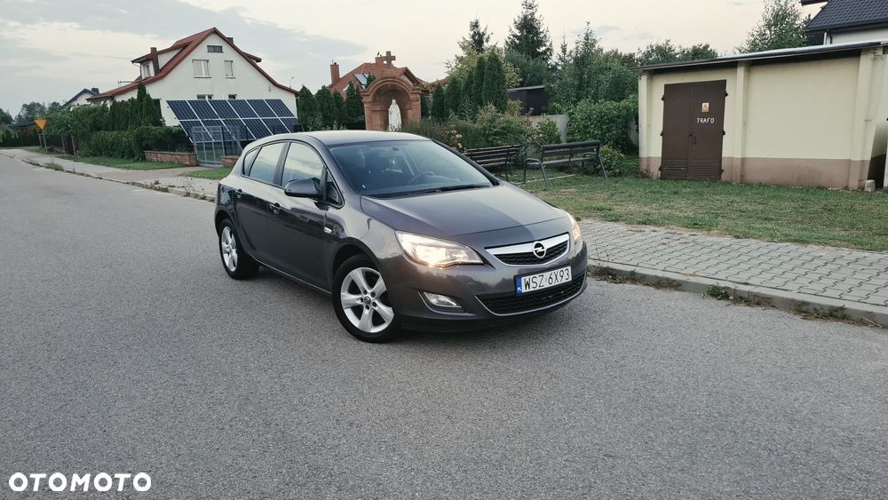 Opel Astra - 2