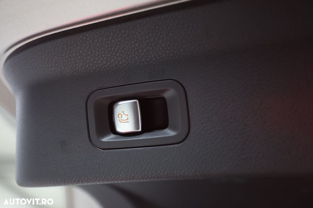 Mercedes-Benz GLC Coupe 300 de 4MATIC - 37