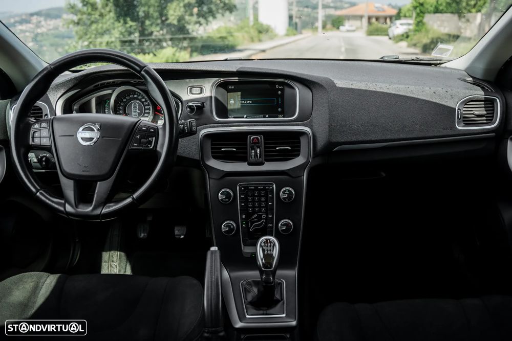 Volvo V40 1.6 D2 Kinetic - 19