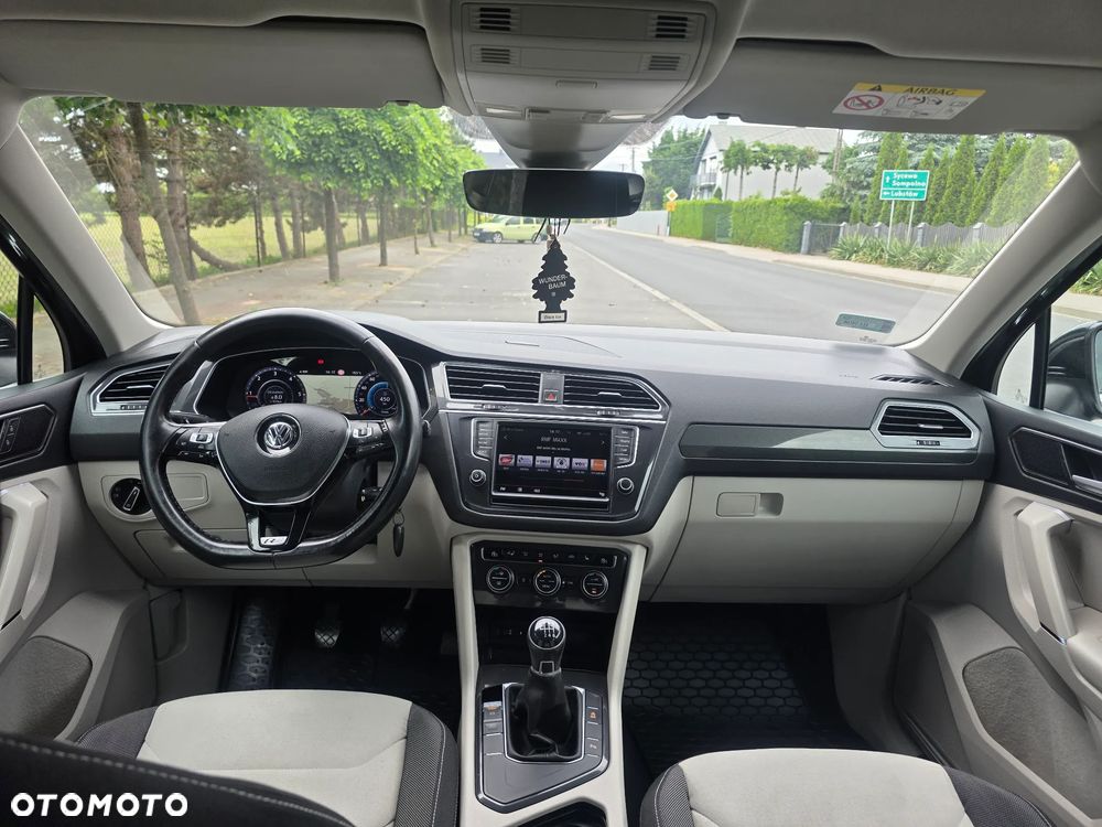 Volkswagen Tiguan 2.0 TDI SCR R-Line - 18