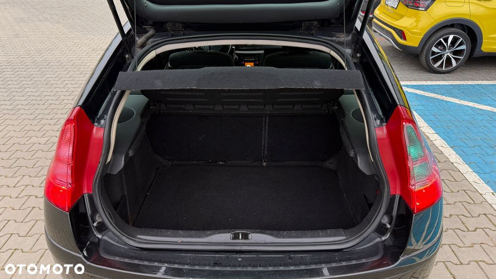 Citroën C4 Coupe 1.6 16V VTR - 15
