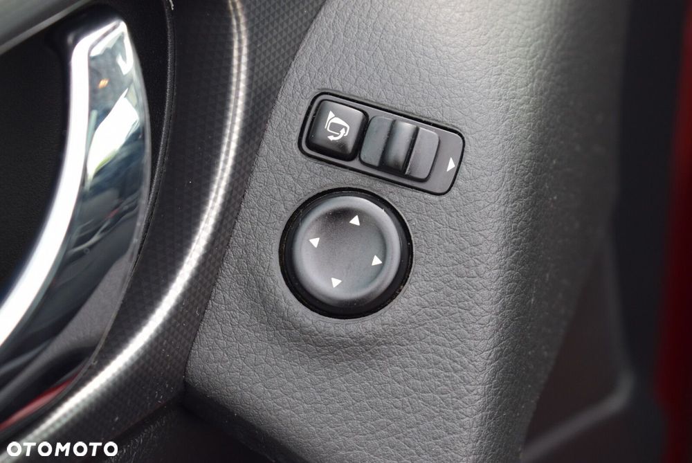 Nissan Qashqai - 13