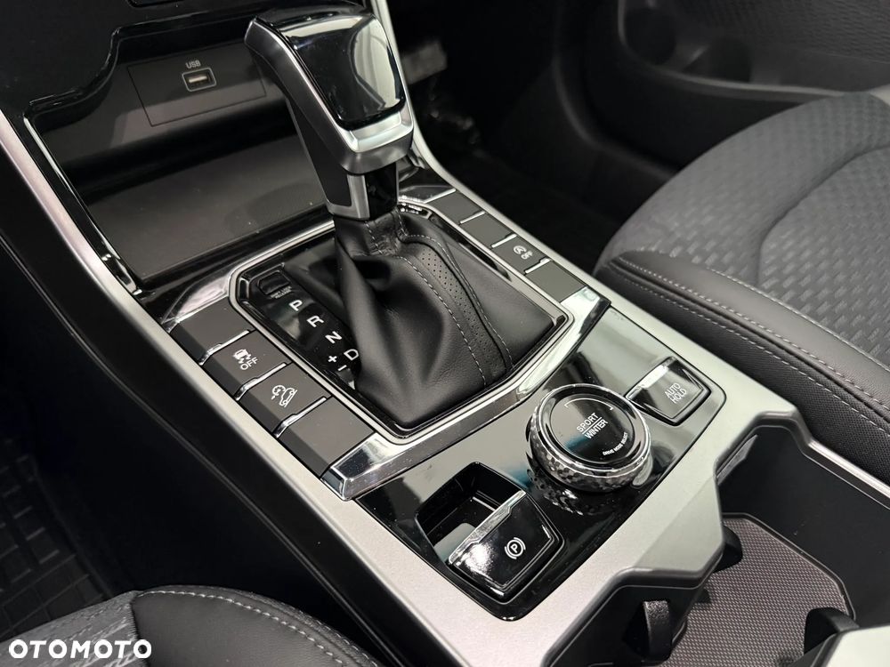 SsangYong/KGM Korando 1.5 T-GDI Adventure 2WD - 16